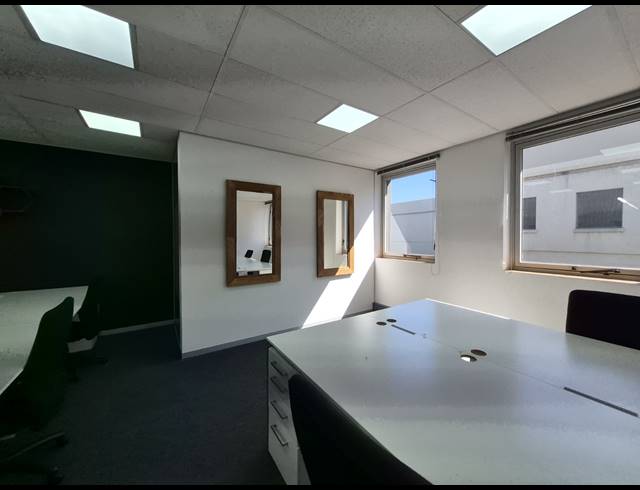 60M² OFFICE TO LET IN ROSEBANK